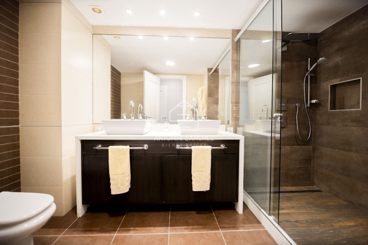Apartamento ID.1674 - Imperiale. Apartamento en venta - 4 dormitorios.-