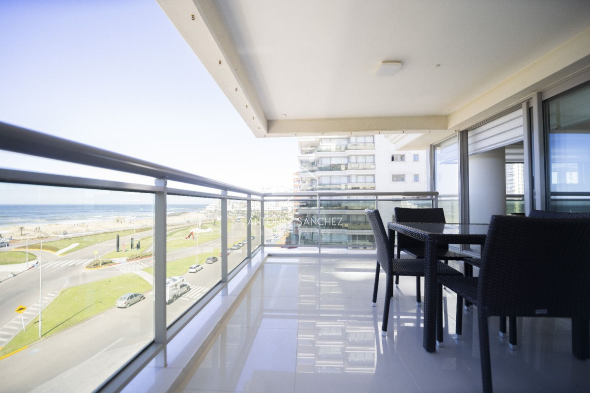 Apartamento ID.1674 - Imperiale. Apartamento en venta - 4 dormitorios.-