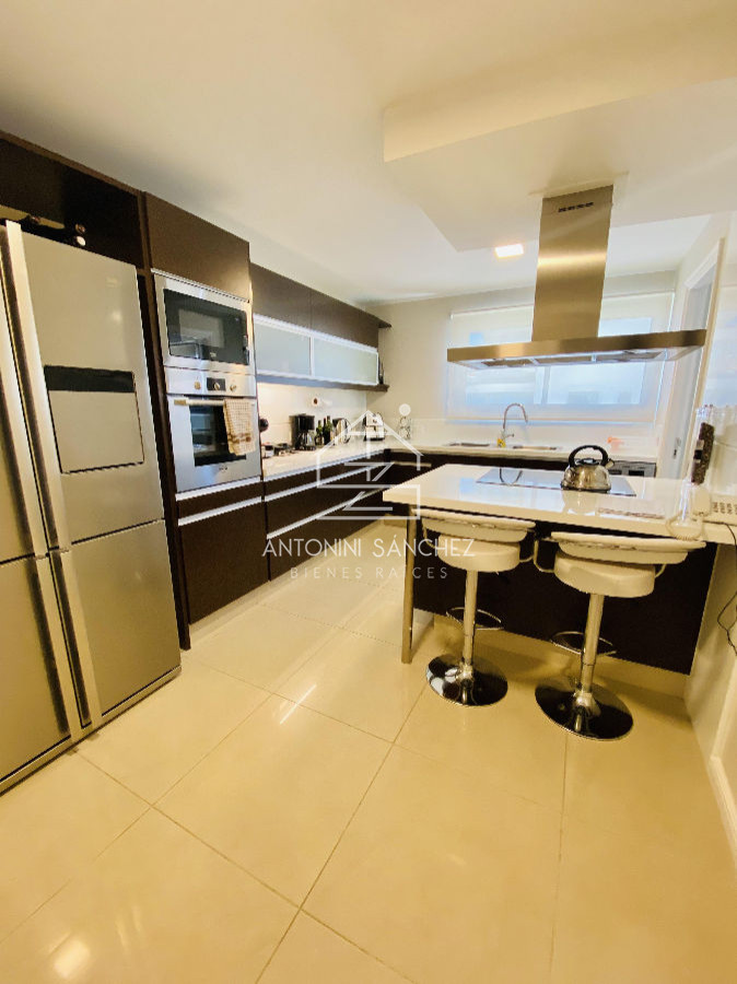 Apartamento ID.1674 - Imperiale. Apartamento en venta - 4 dormitorios.-