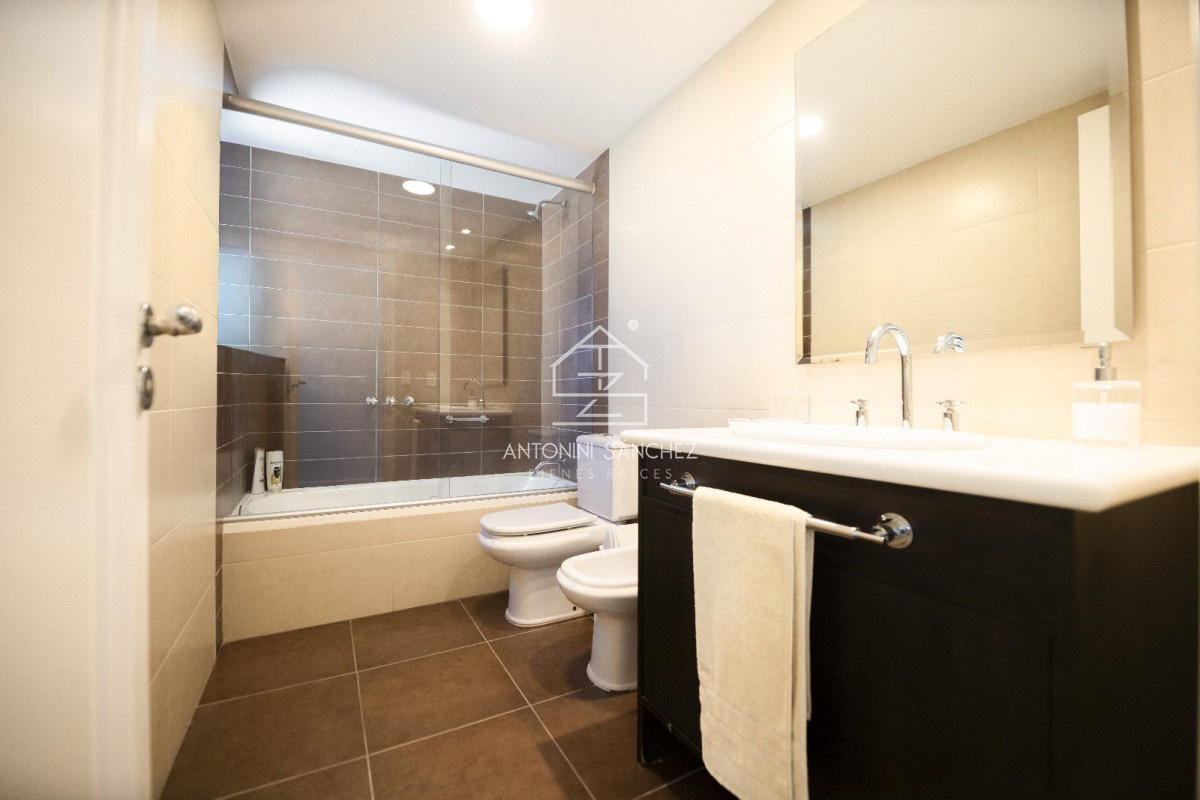 Apartamento ID.1674 - Imperiale. Apartamento en venta - 4 dormitorios.-
