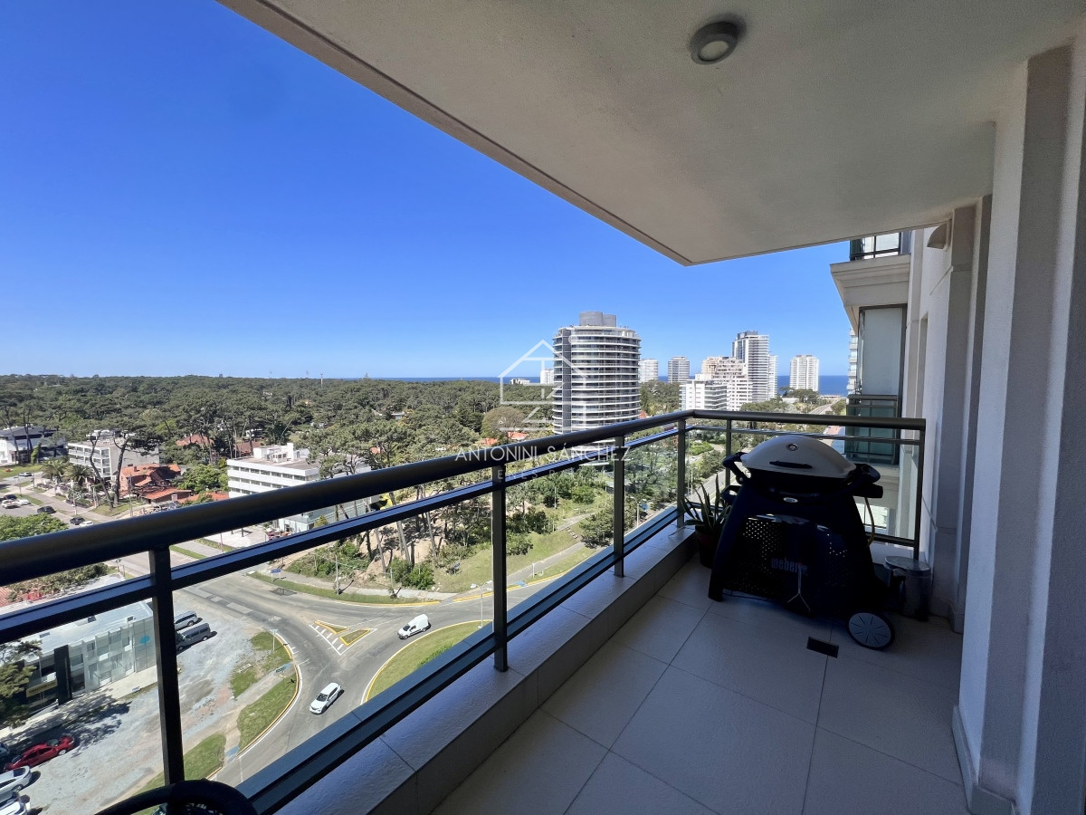 Apartamento ID.1525 - Apartamento de 2 dormitorios con servicio de playa. Place Lafayette Playa mansa Punta del Este.