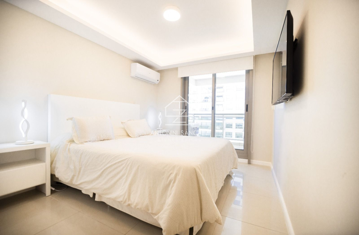Apartamento ID.1674 - Imperiale. Apartamento en venta - 4 dormitorios.-