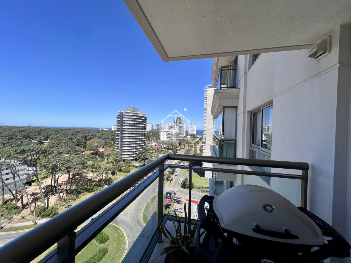 Apartamento ID.1525 - Apartamento de 2 dormitorios con servicio de playa. Place Lafayette Playa mansa Punta del Este.