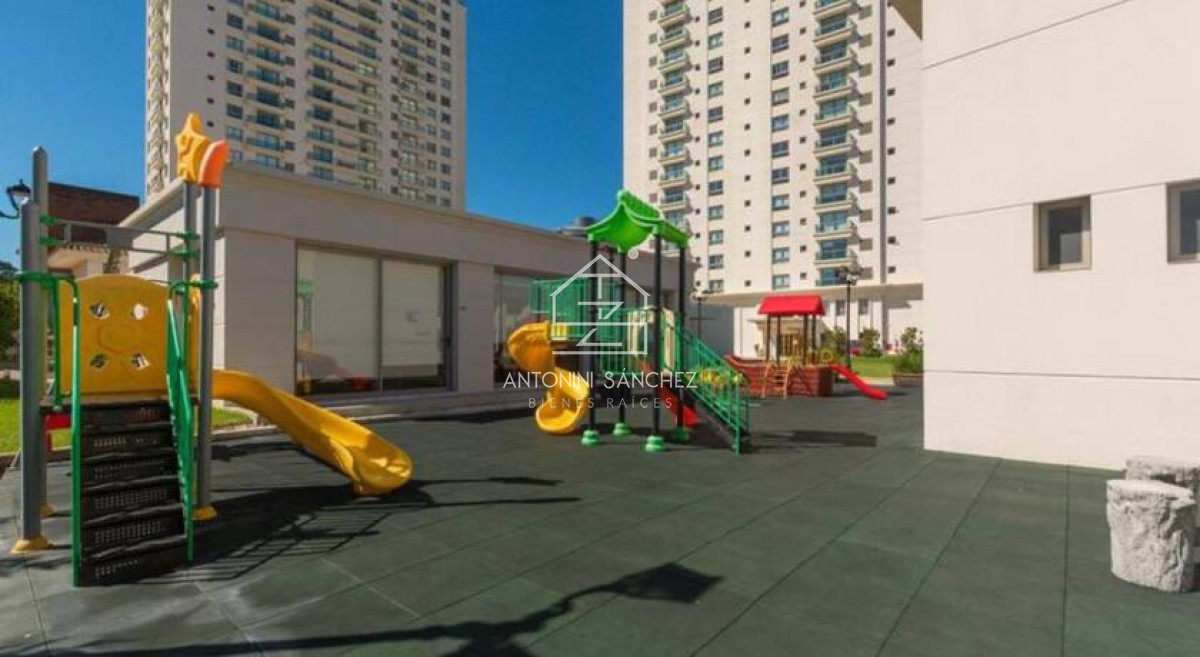 Apartamento ID.1525 - Apartamento de 2 dormitorios con servicio de playa. Place Lafayette Playa mansa Punta del Este.