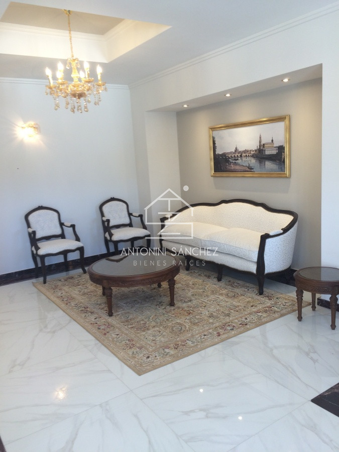 Apartamento ID.1525 - Apartamento de 2 dormitorios con servicio de playa. Place Lafayette Playa mansa Punta del Este.