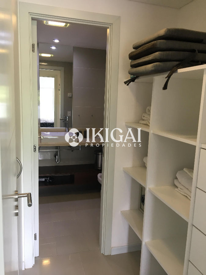 Apartamento ID.831 - Apartamento en venta con renta 2 dormitorios. Punta del Este