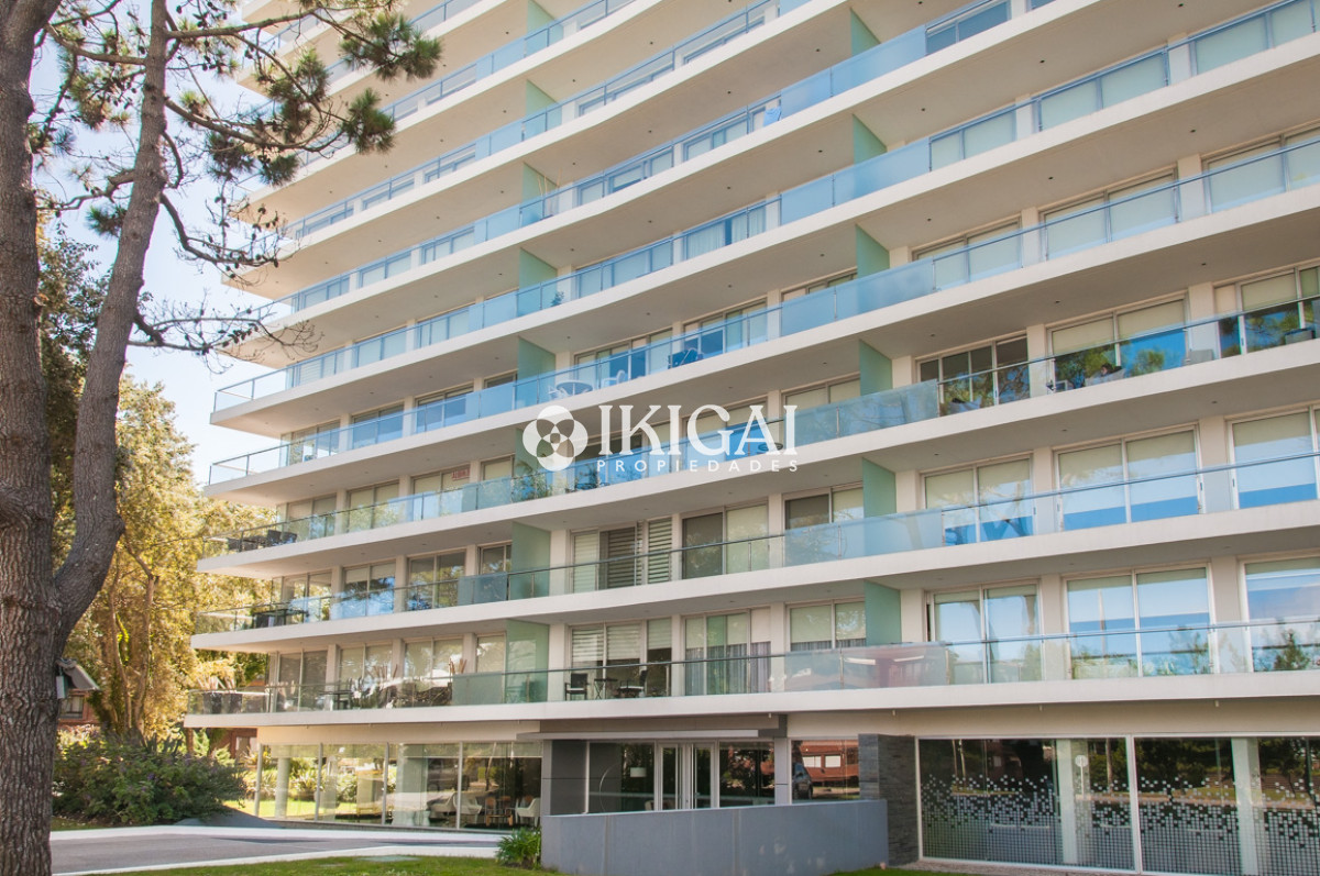 Apartamento ID.831 - Apartamento en venta con renta 2 dormitorios. Punta del Este
