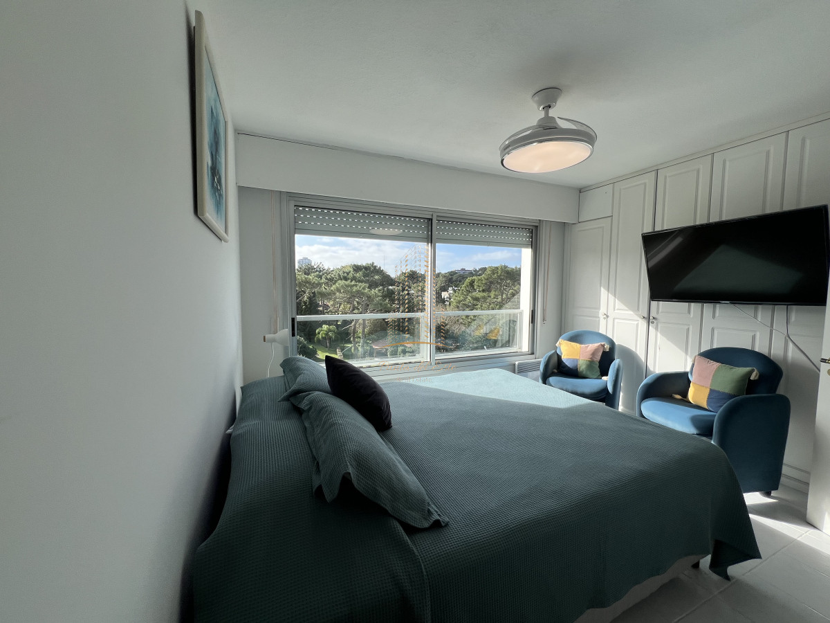 Apartamento ID.823 - Apartamento 3 dormitorios en alquiler anual. Punta del este.