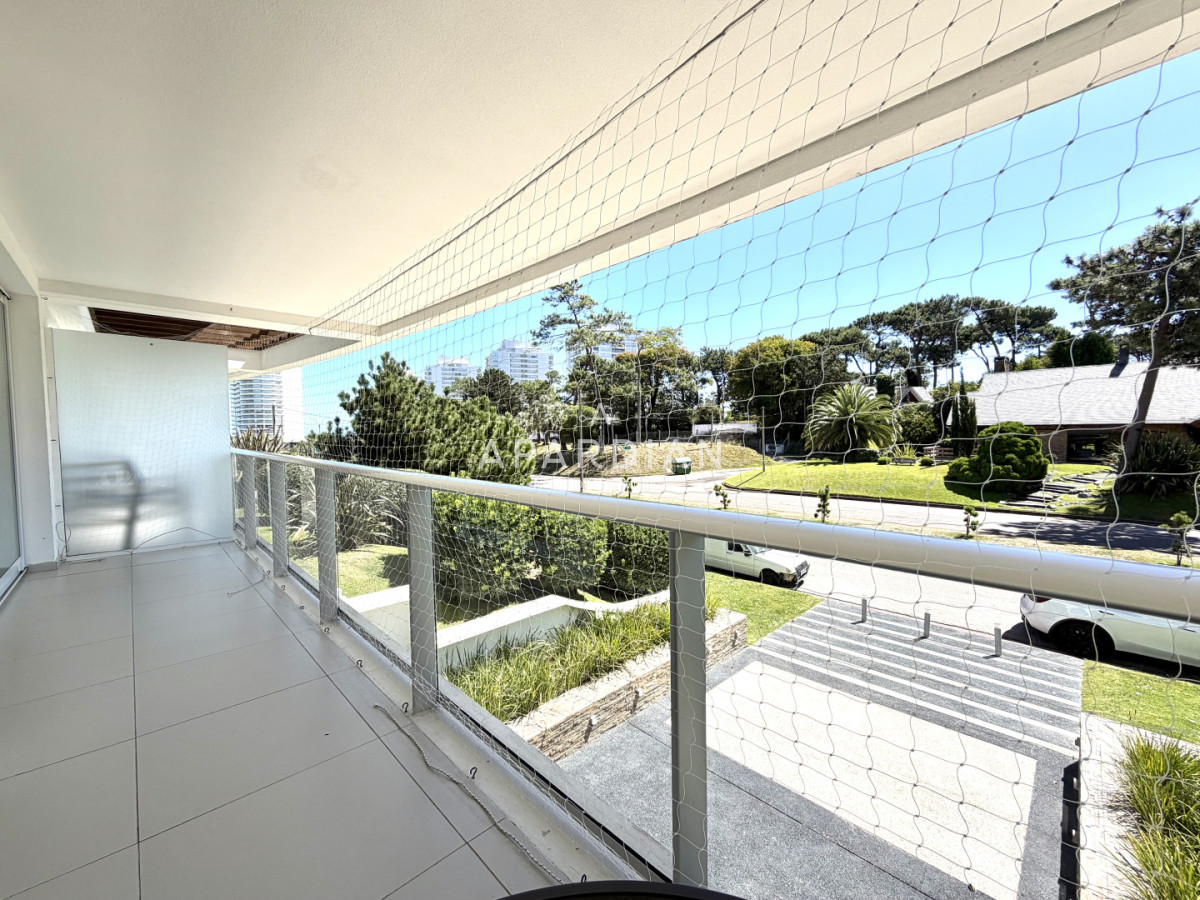 Apartamento ID.21099429 - Apartamento - venta - 1  dormitorio -   Mansa - piscina - parrillero Punta del Este