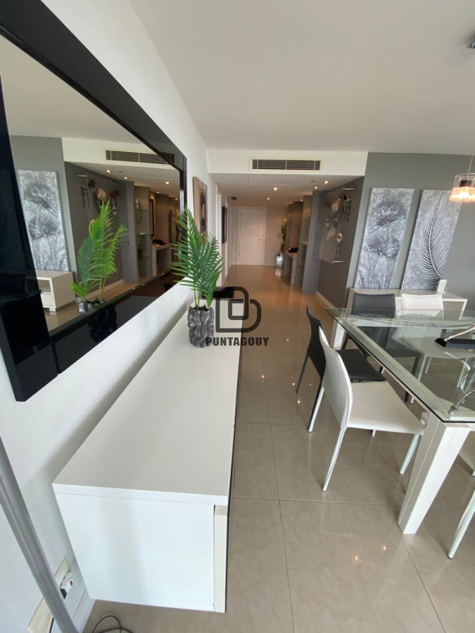 Apartamento ID.1721 - Aquarela apartamento en alquiler anual 3 dormitorios y dependencia. Punta del Este.