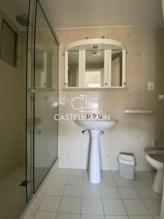 Apartamento ID.212 - Venta Apartamento 3 dormitorios con vista al mar Playa Mansa Punta del Este.