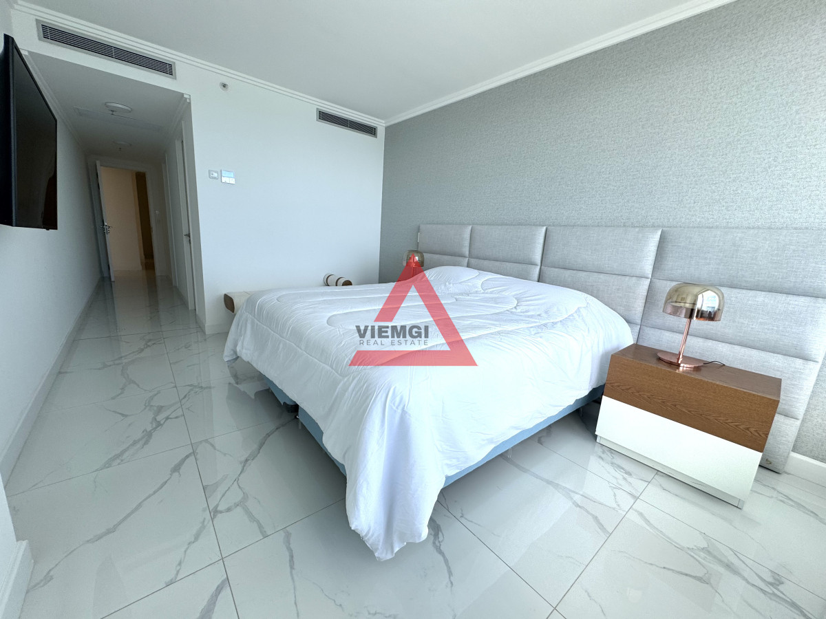 Apartamento ID.209 - Apartamento Premium de tres suites frente al mar. En venta. Paramount Smart Tower. 