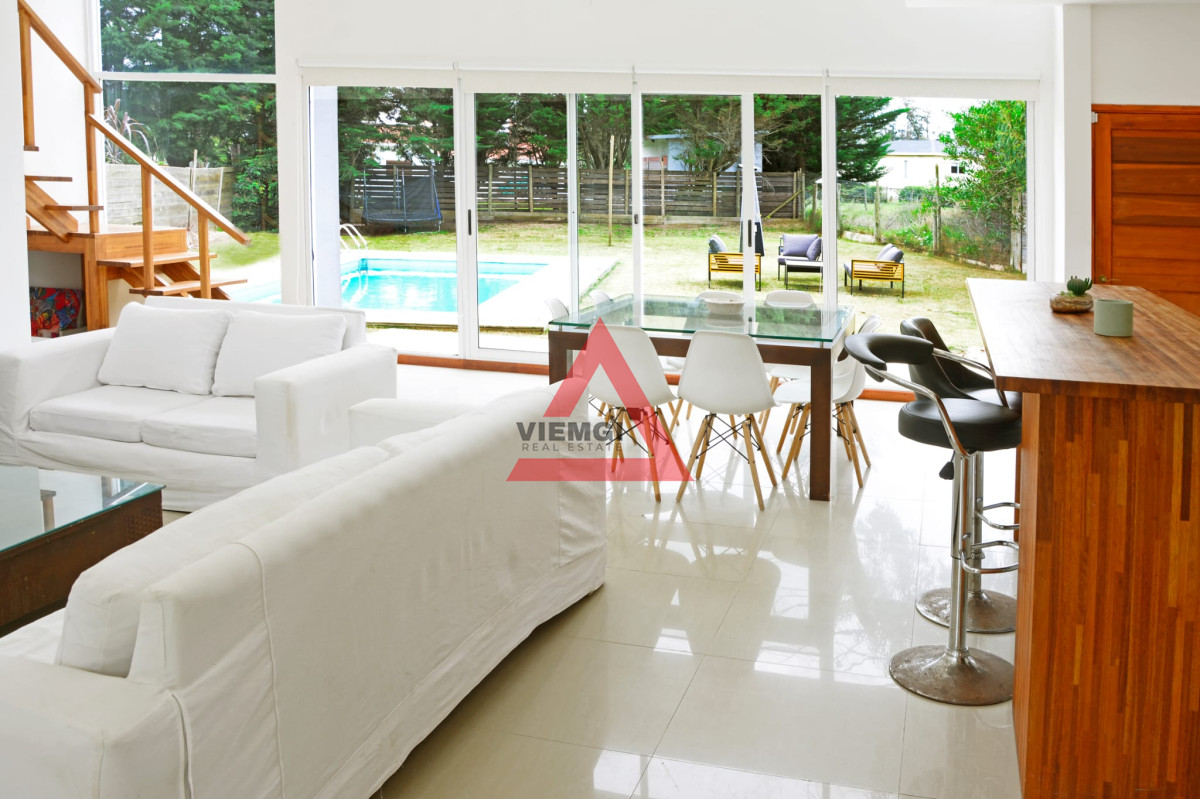 Casa ID.241 - Hermosa casa en venta de 3 dormitorios. 