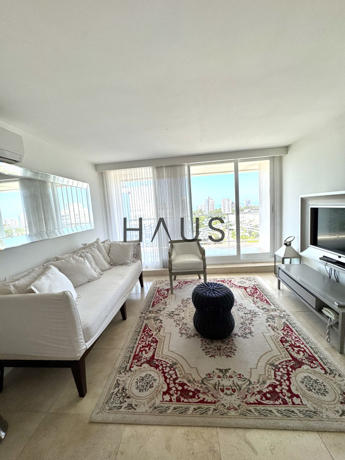 Apartamento ID.715 - Apartamento de 1 dormitorio en venta. Punta del Este. Torre Yoo