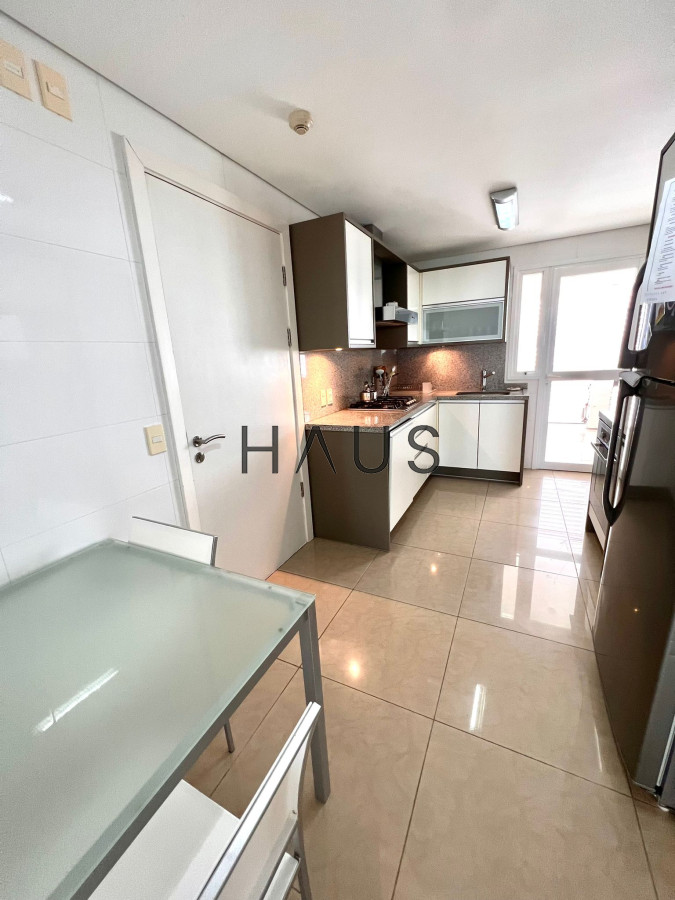 Apartamento ID.605 - Apartamento en alquiler anual Aquarela 2 dormitorios y dependencia. Punta del Este