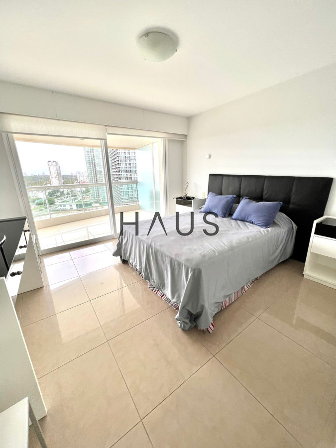 Apartamento ID.605 - Apartamento en alquiler anual Aquarela 2 dormitorios y dependencia. Punta del Este