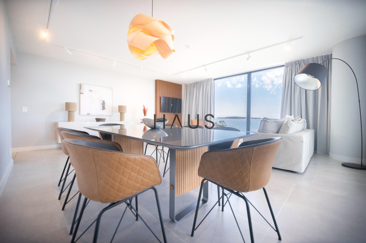 Apartamento ID.604 - Venetian en Alquiler de verano 2026 tres suites y dependencia. Punta del Este 