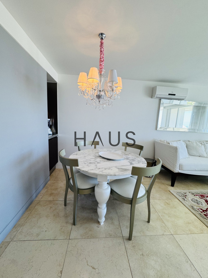 Apartamento ID.715 - Apartamento de 1 dormitorio en venta. Punta del Este. Torre Yoo