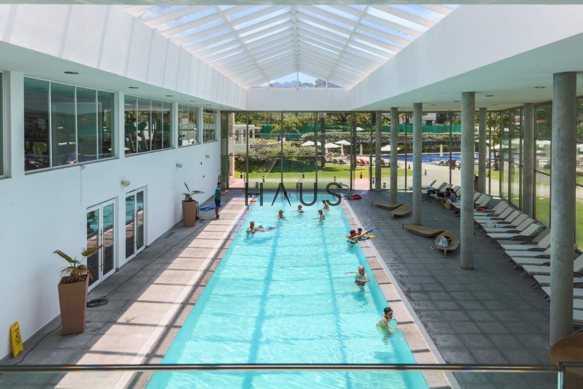 Apartamento ID.605 - Apartamento en alquiler anual Aquarela 2 dormitorios y dependencia. Punta del Este