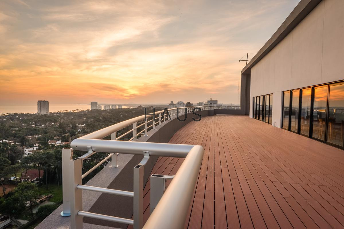 Apartamento ID.1035 - Greenlife.  2 dormitorios en suite venta y alquiler - Punta del Este 2026