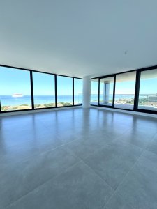 Venetian en venta tres suites y dependencia. Punta del Este 