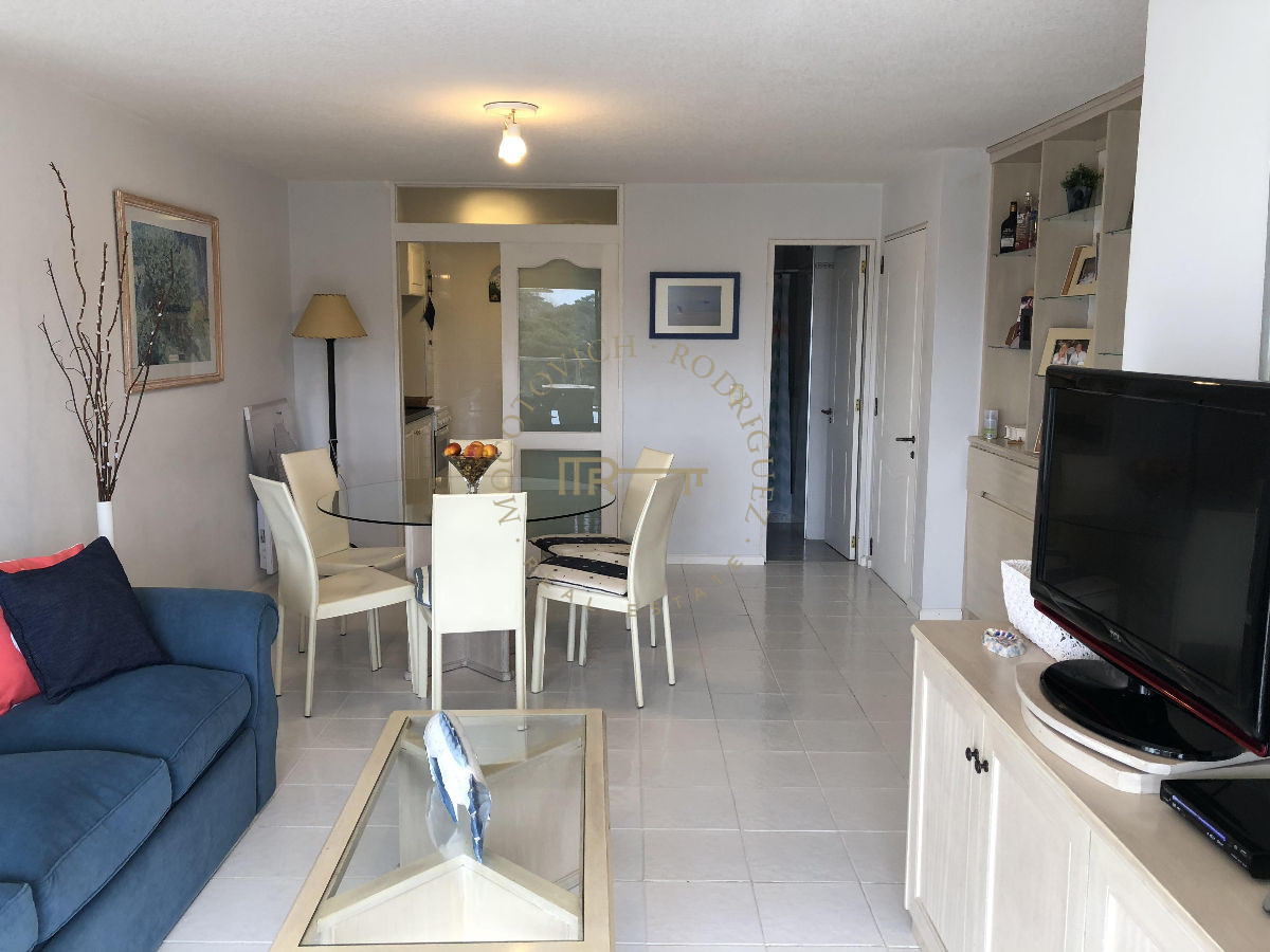 Apartamento ID.177 - Apartamento 2 dormitorios con piscina  - Playa Mansa Alquiler invernal