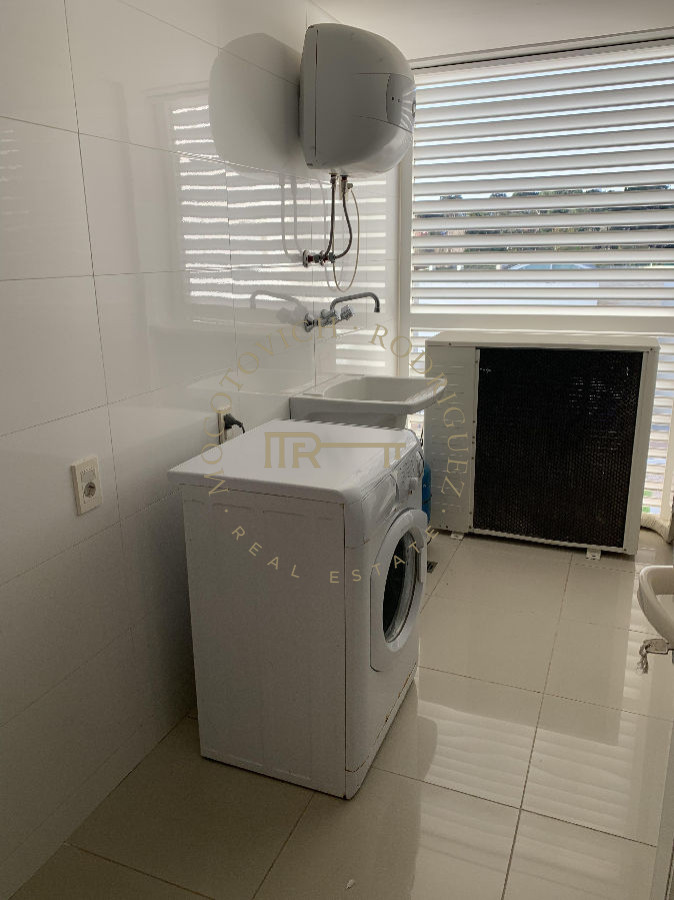 Apartamento ID.17 - Aquarela, 3 dormitorios en suite y dep. de servicio. Alquiler temporal.