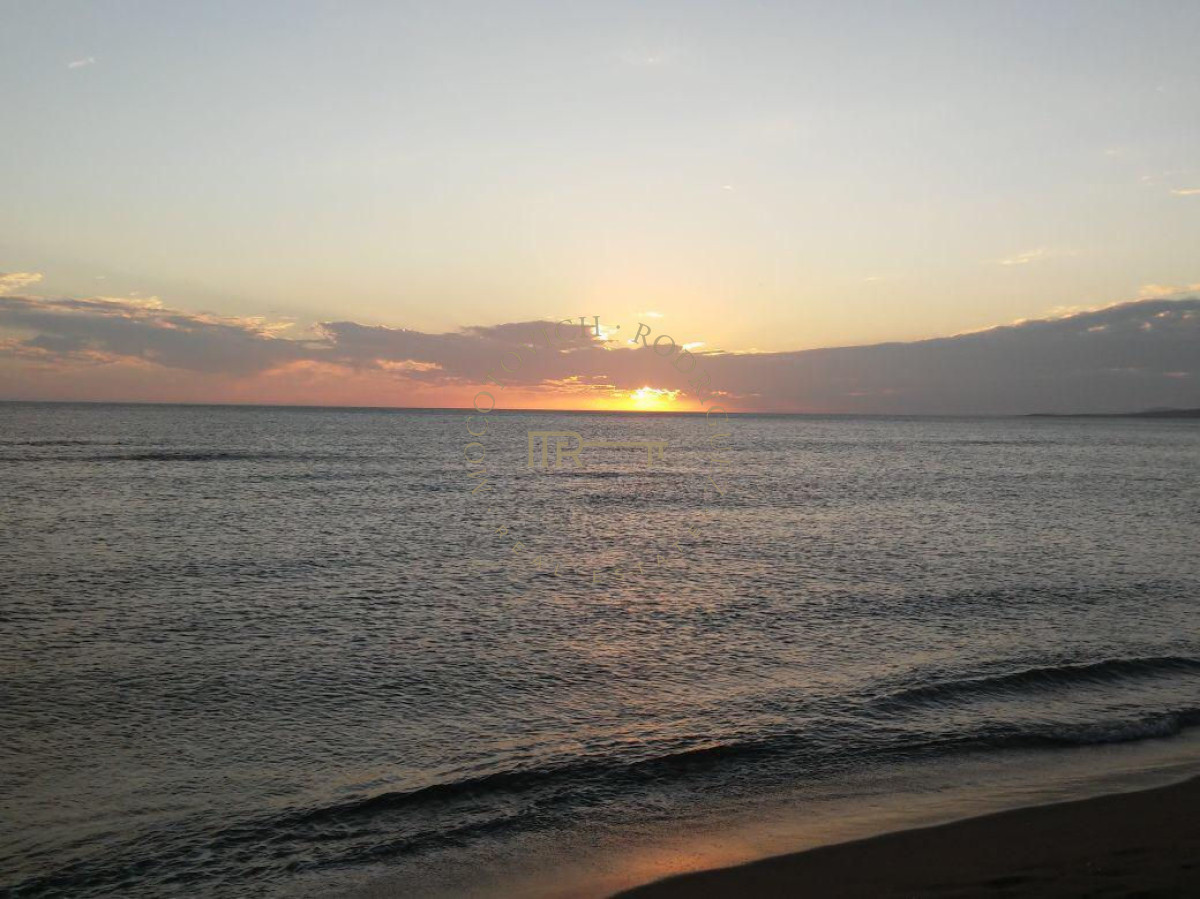 Apartamento ID.17 - Aquarela, 3 dormitorios en suite y dep. de servicio. Alquiler temporal.