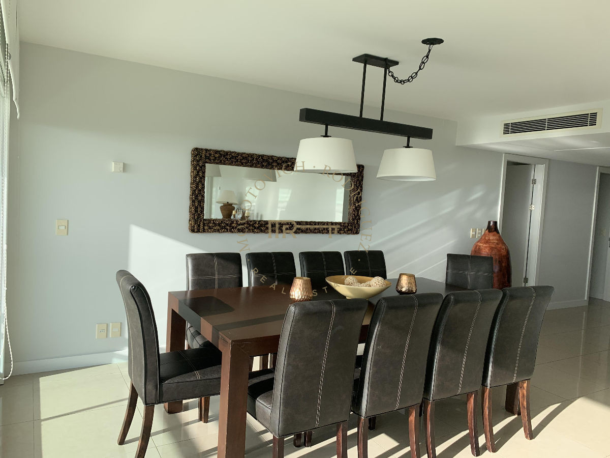 Apartamento ID.17 - Aquarela, 3 dormitorios en suite y dep. de servicio. Alquiler temporal.