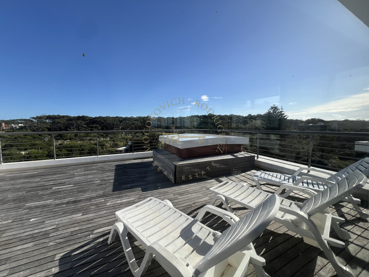 Apartamento ID.222 - Apartamento en alquiler 3 dormitorios y barbacoa propia - Playa Brava