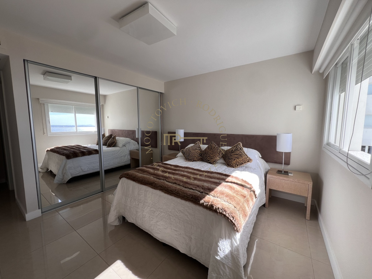 Apartamento ID.23 - Aquarela apartamento en alquiler 2 dormitorios - Playa Mansa Punta del Este