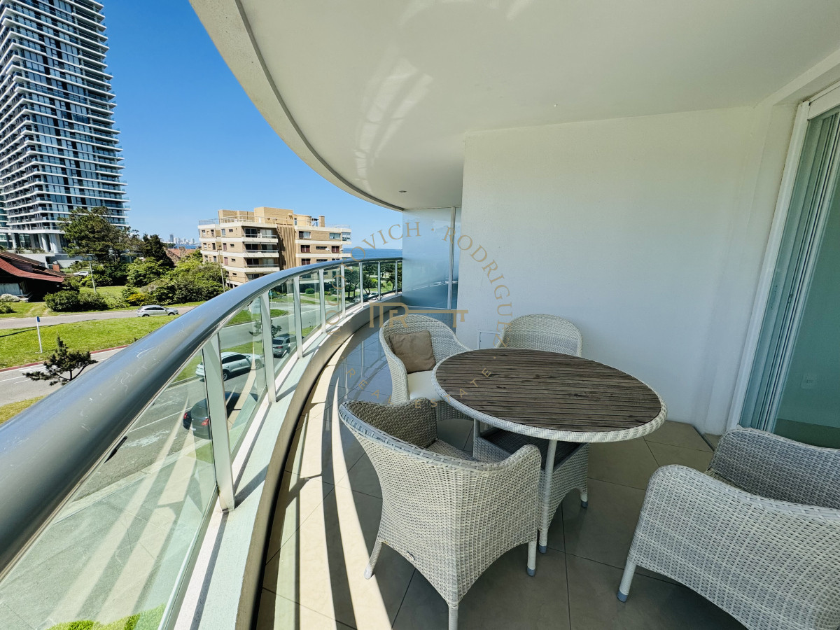 Apartamento ID.2635 - En venta. Apartamento en Torre Aquarela. 2 Dormitorios y dep. de servicio. 
