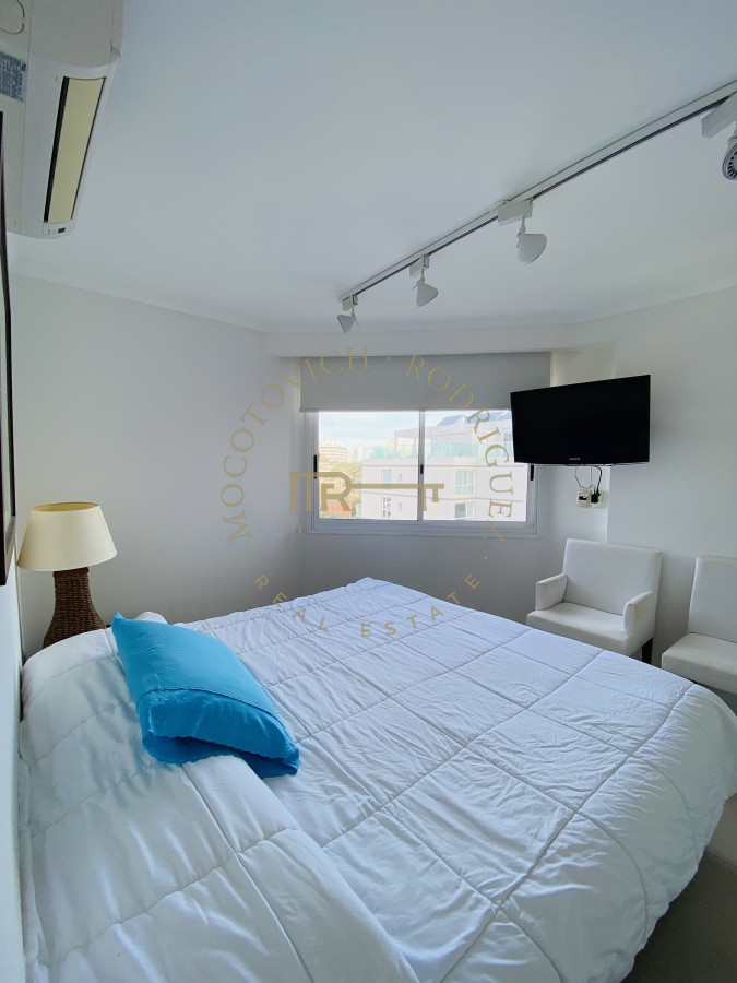 Apartamento ID.2255 - Casino Tower tres dormitorios en alquiler de verano 2024. 