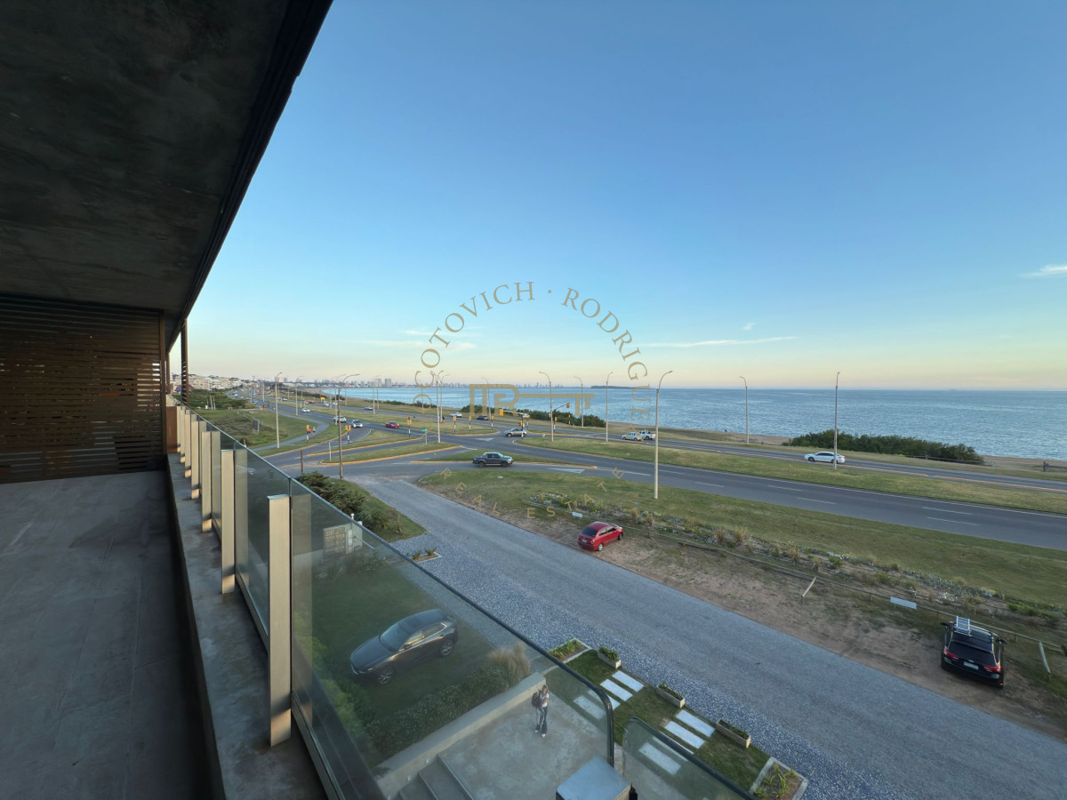 Apartamento ID.3987 - Apartamento en venta de 3dormitorios penthouse frente al mar