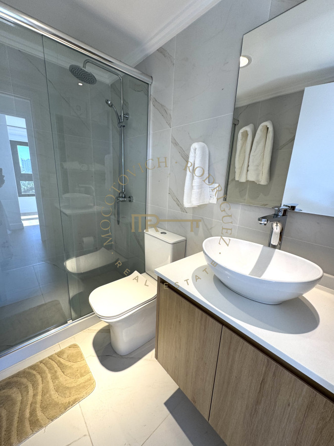 Apartamento ID.3333 - Alquiler anual de apartamento de 1 dormitorio. Punta del Este. 