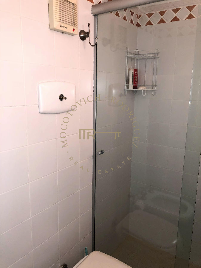 Apartamento ID.125 - Apartamento en venta 3 dormitorios y servicio, vista al mar  - Playa Mansa