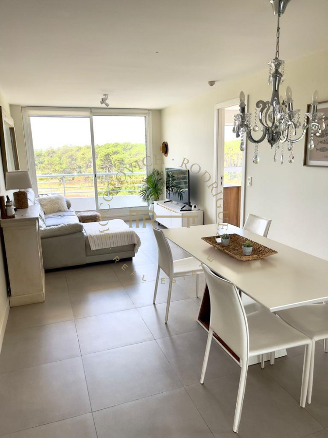 Apartamento ID.1901 - Alquiler anual, hermoso apartamento de 2 dormitorios y 2 baños