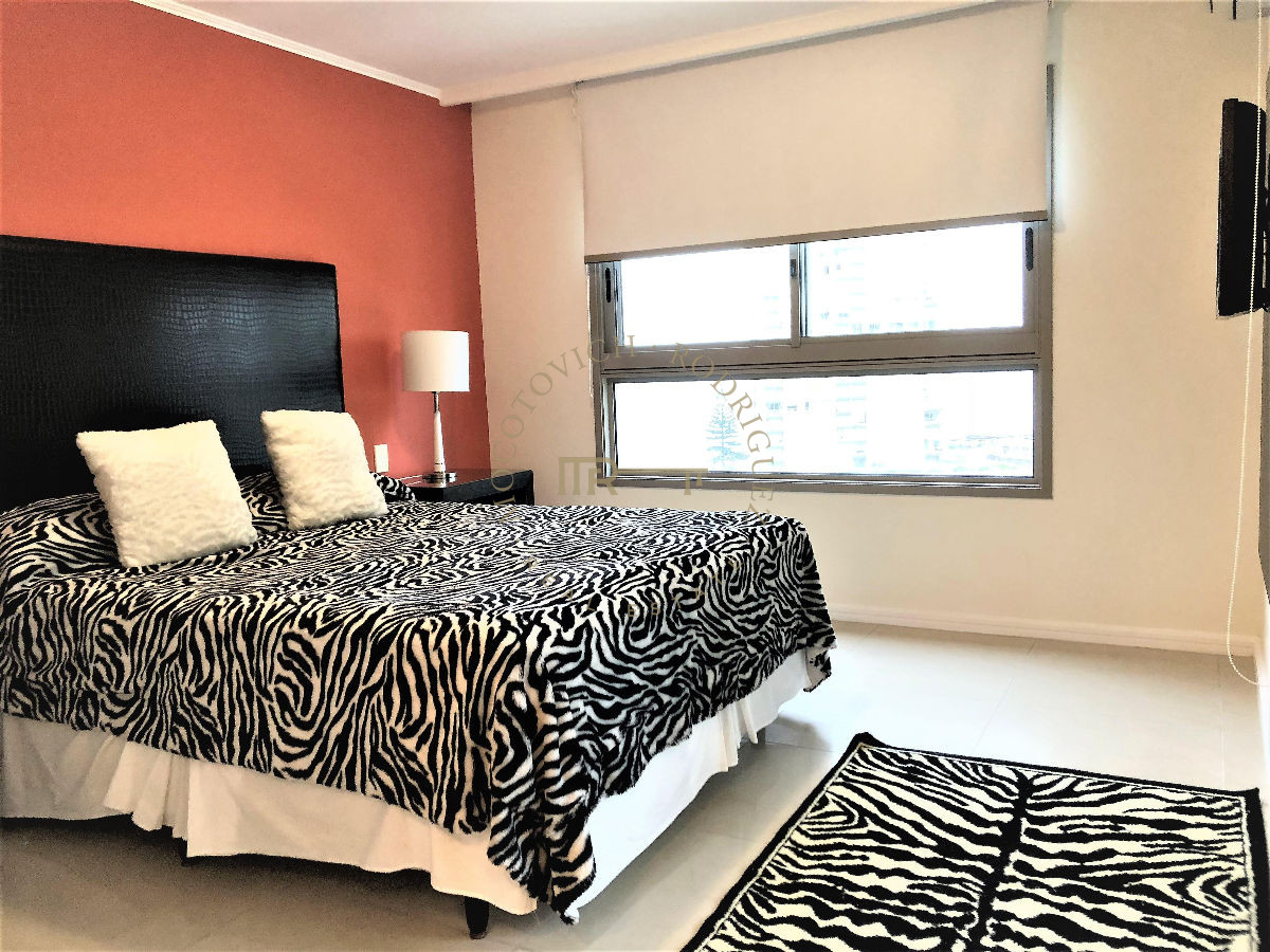 Apartamento ID.146 - Apartamentoen venta 4 dormitorios. Imperiale Playa Brava-Punta del Este