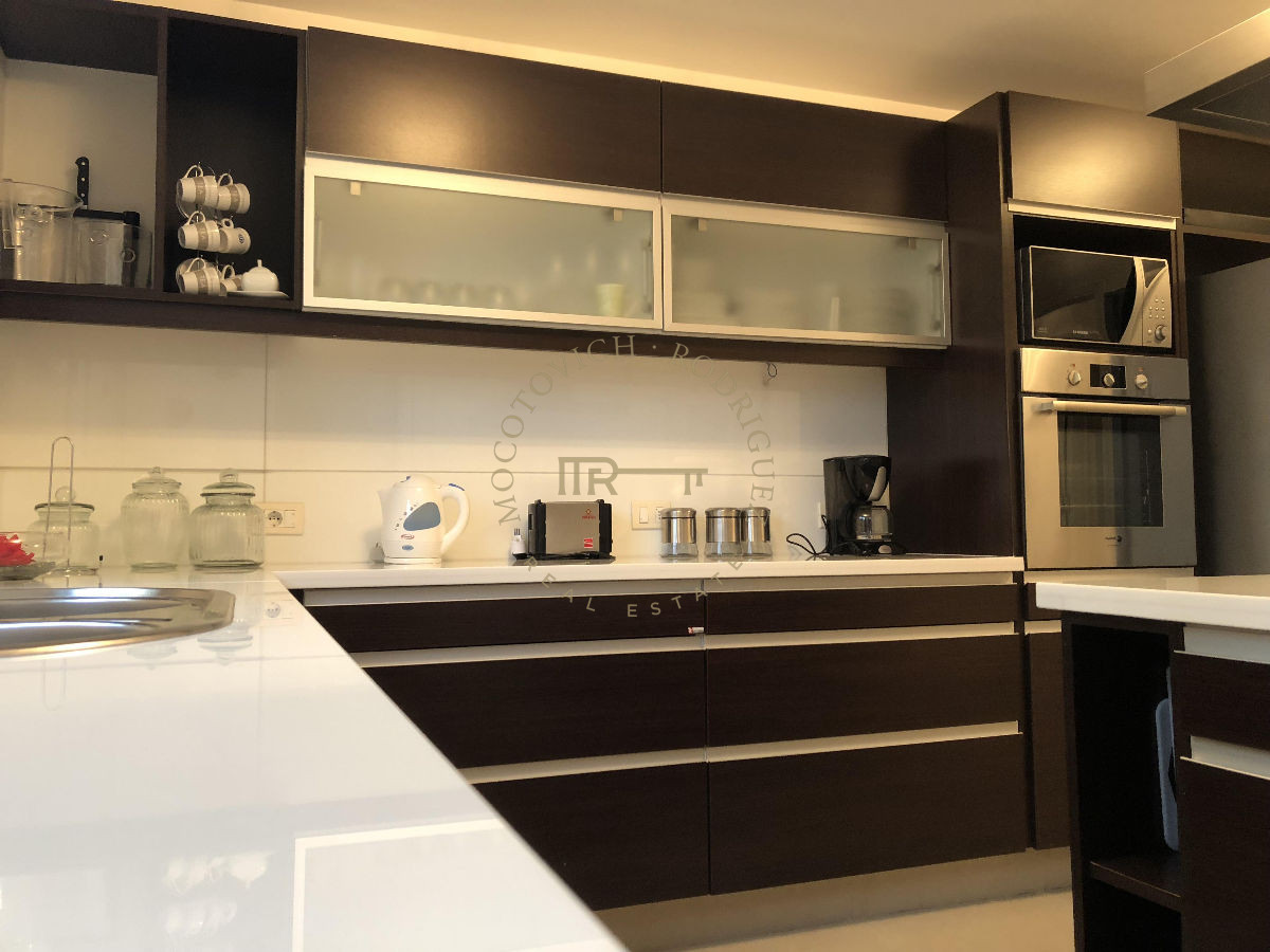 Apartamento ID.146 - Apartamentoen venta 4 dormitorios. Imperiale Playa Brava-Punta del Este