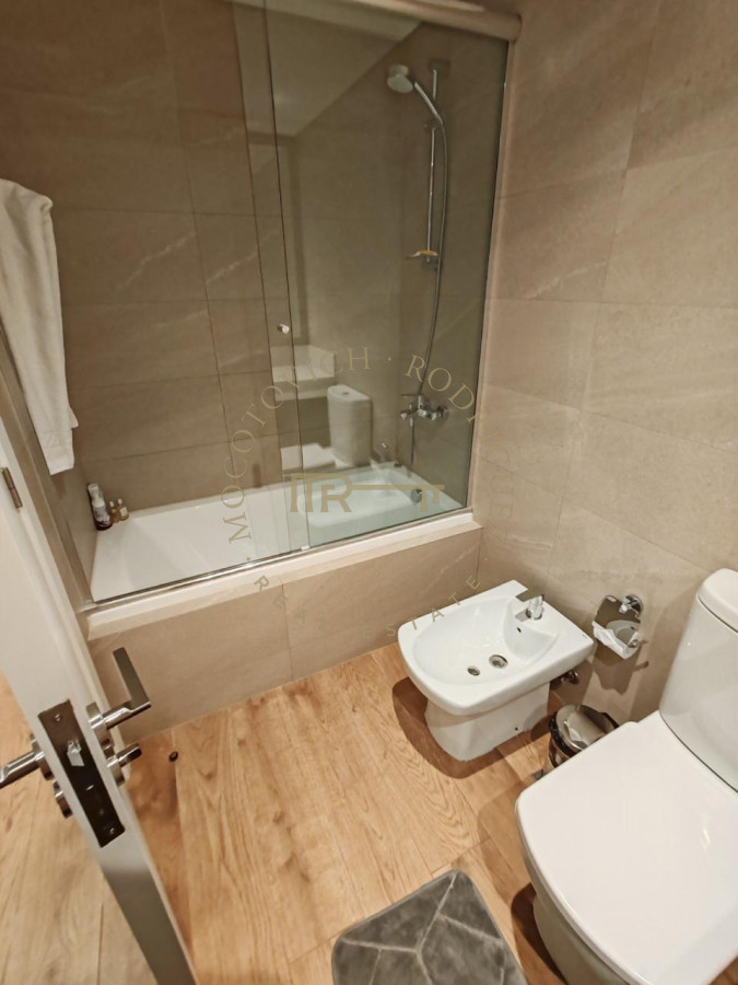 Apartamento ID.3800 - Apartamento en Trump Tower de 2 dormitorios piso alto con vista.