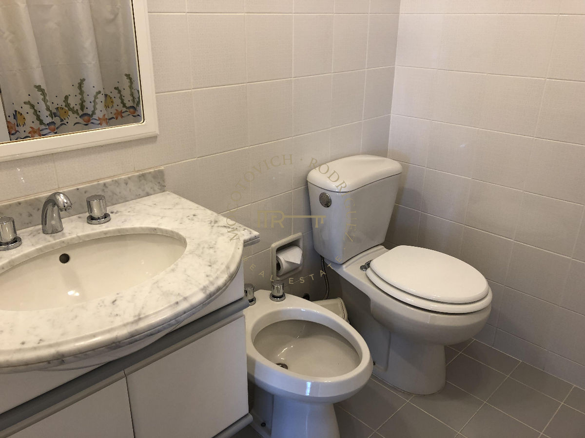 Apartamento ID.177 - Apartamento 2 dormitorios con piscina  - Playa Mansa Alquiler invernal