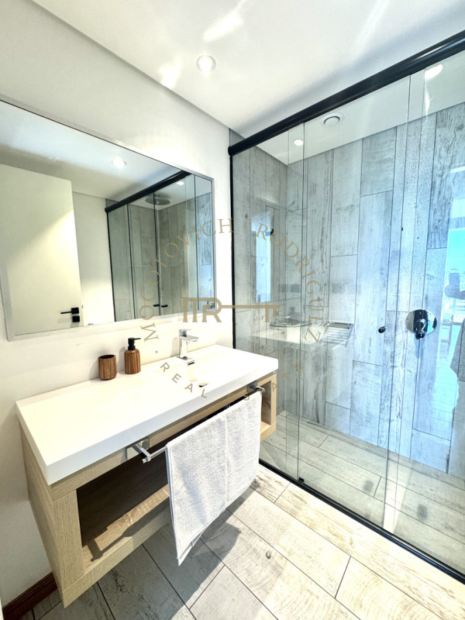 Apartamento ID.261 - Surfside apartamento en venta 1 dormitorio y medio - Playa Brava