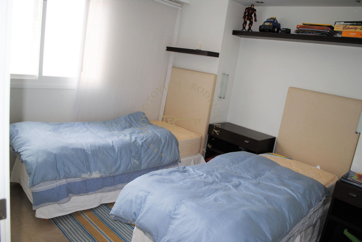 Apartamento ID.19 - Torre Aquarela 3 dormitorios y dependencia en alquiler febrero 2024.
