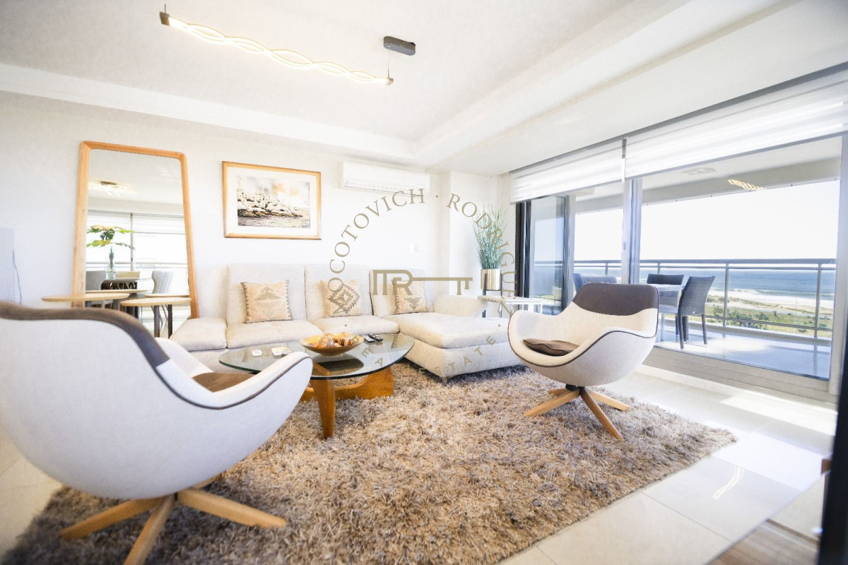 Apartamento ID.652 - Imperiale. Apartamento en venta - 4 dormitorios.-