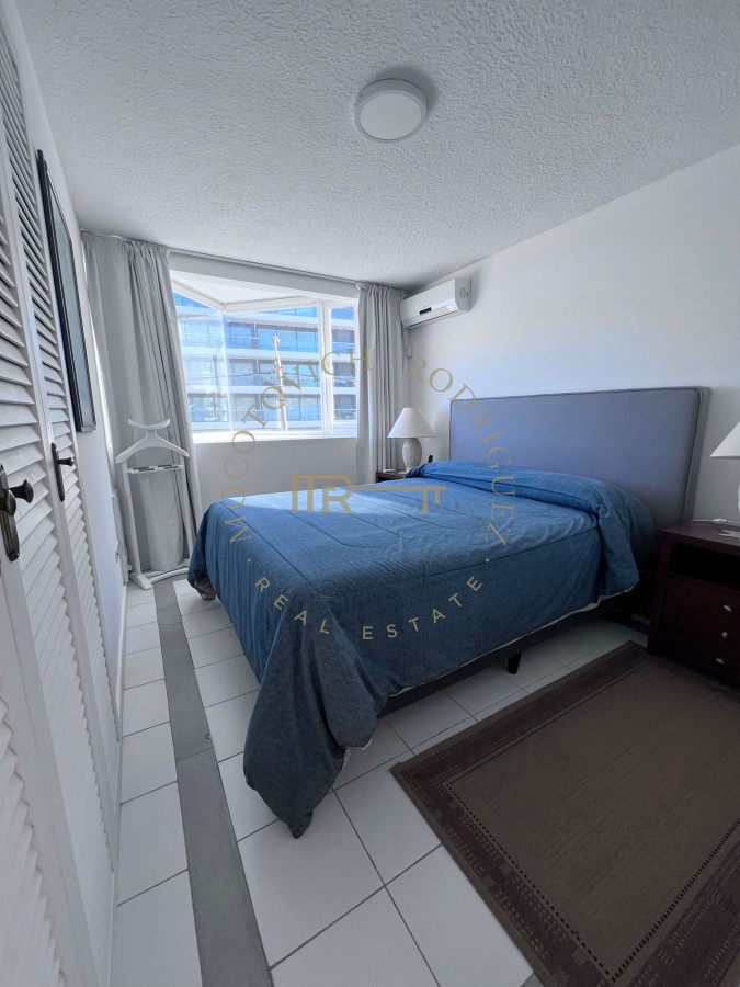Apartamento ID.2016 - Venta y alquiler primera linea 3 dormitorios mas dependencia 