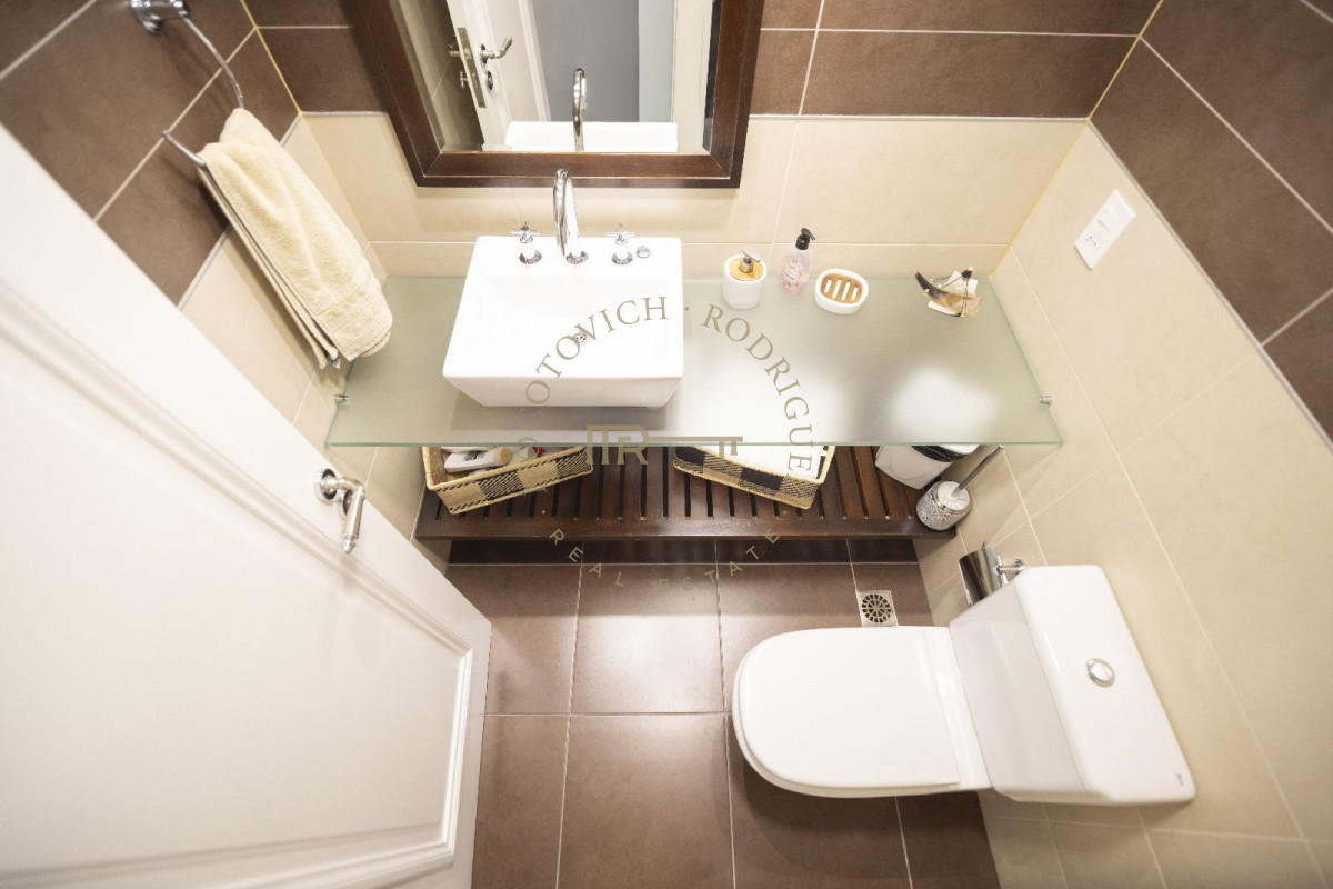 Apartamento ID.652 - Imperiale. Apartamento en venta - 4 dormitorios.-