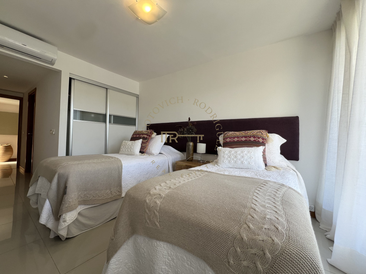 Apartamento ID.222 - Apartamento en alquiler 3 dormitorios y barbacoa propia - Playa Brava