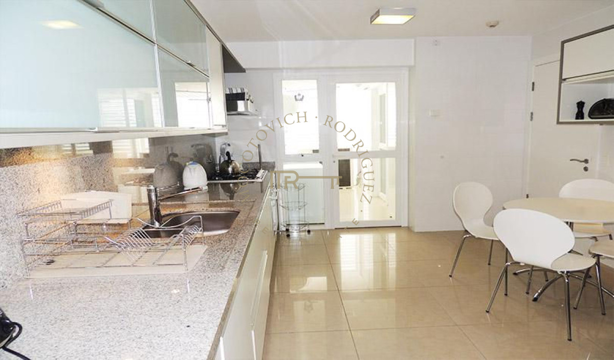 Apartamento ID.206 - Apartamento 3 dormitorios mas servicio Aquarela - Playa Mansa