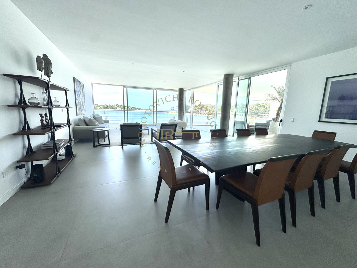 Apartamento ID.4087 - Apartamento de tres dormitorios y dependencia 