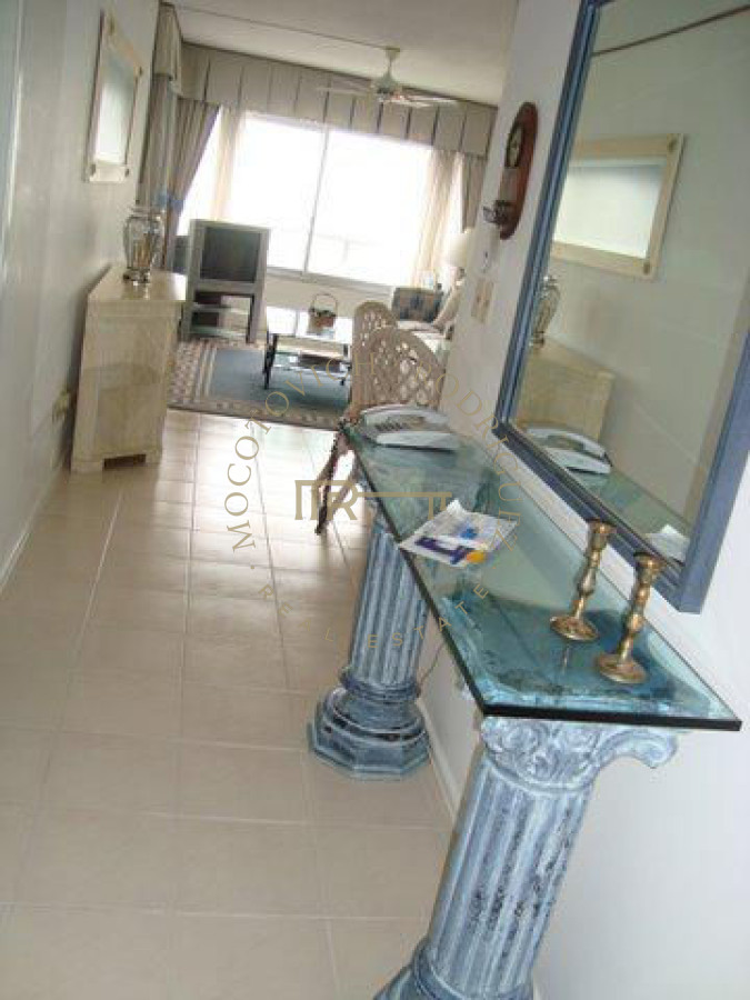 Apartamento ID.236 - Apartamento en alquiler 2 dormitorios Complejo Lincoln- Playa Mansa-Punta del Este